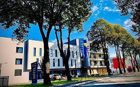 Hotel Safir